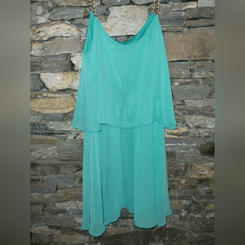 Explosion green aqua dress, flowy fabric, gold chain straps, size 6 - Picture 2 of 8